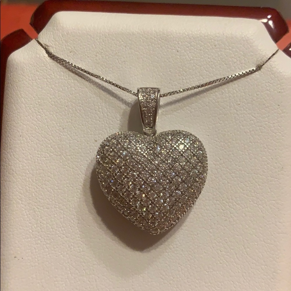 Beutiful silver Heart necklace